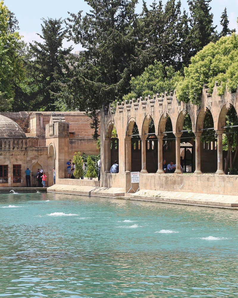 Balıklıgöl ve Rızvaniye Camii revakları, Şanlıurfa