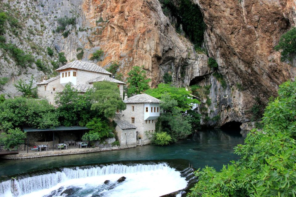 Buna Nehri kaynağında Blagaj Tekkesi, Bosna-Hersek